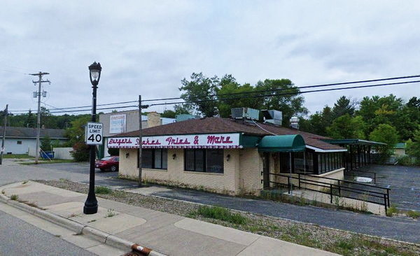 A&W Restaurant - Mio - 412 S Morenci Ave